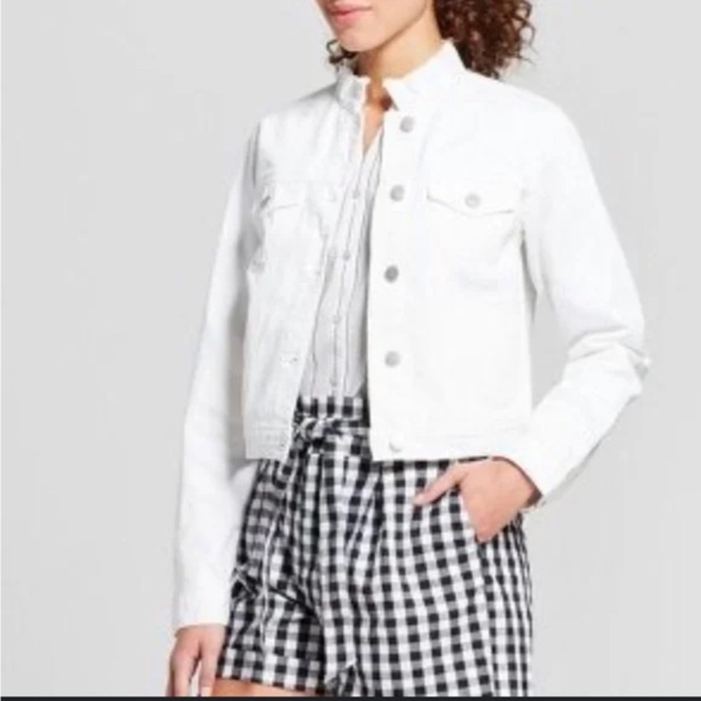 a new day White Stand Up Frayed Collar denim Jacket Size medium